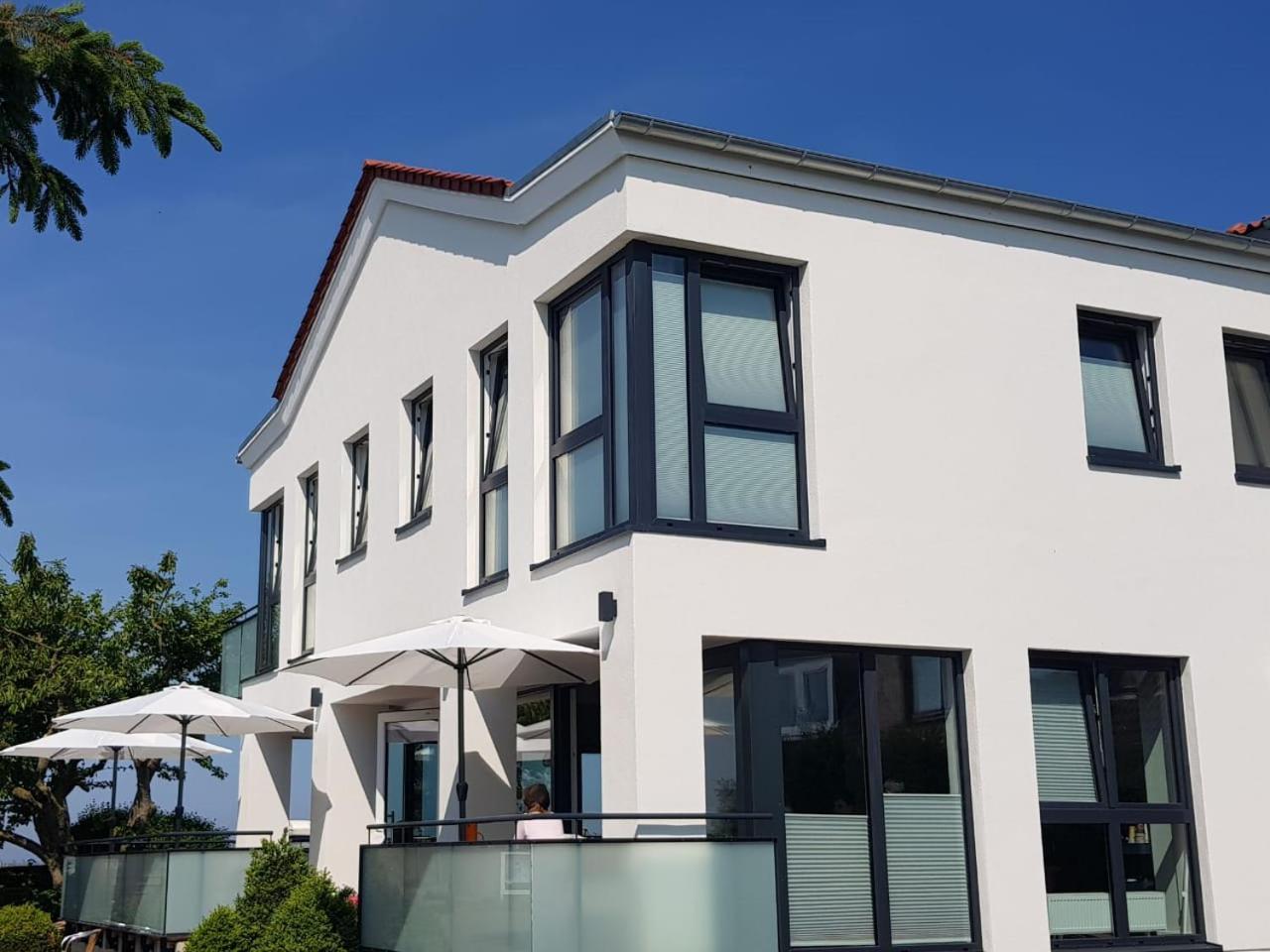 Haus Achtern Diek In Erster Reihe Am Meer Fehmarn Exterior photo