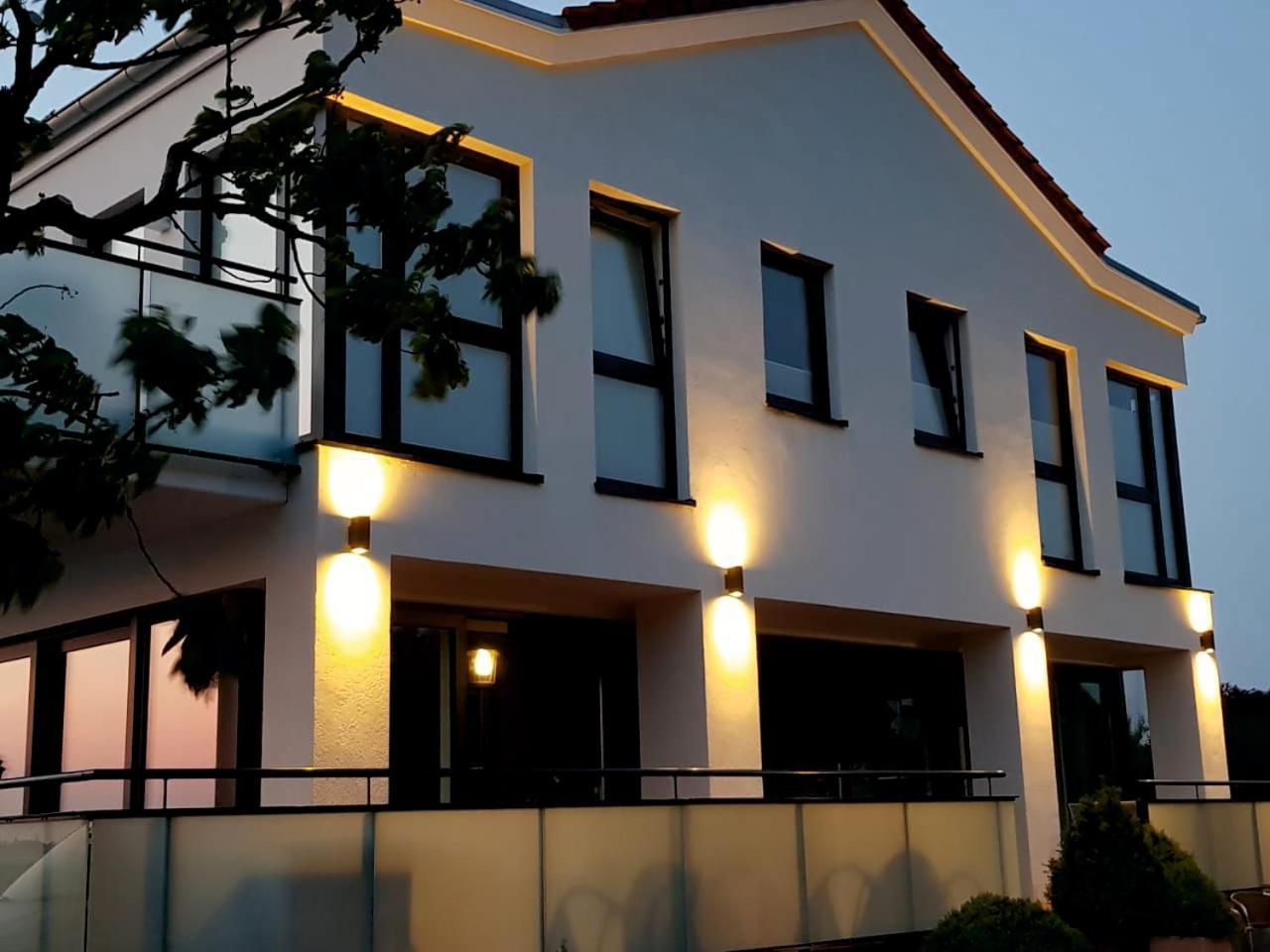 Haus Achtern Diek In Erster Reihe Am Meer Fehmarn Exterior photo