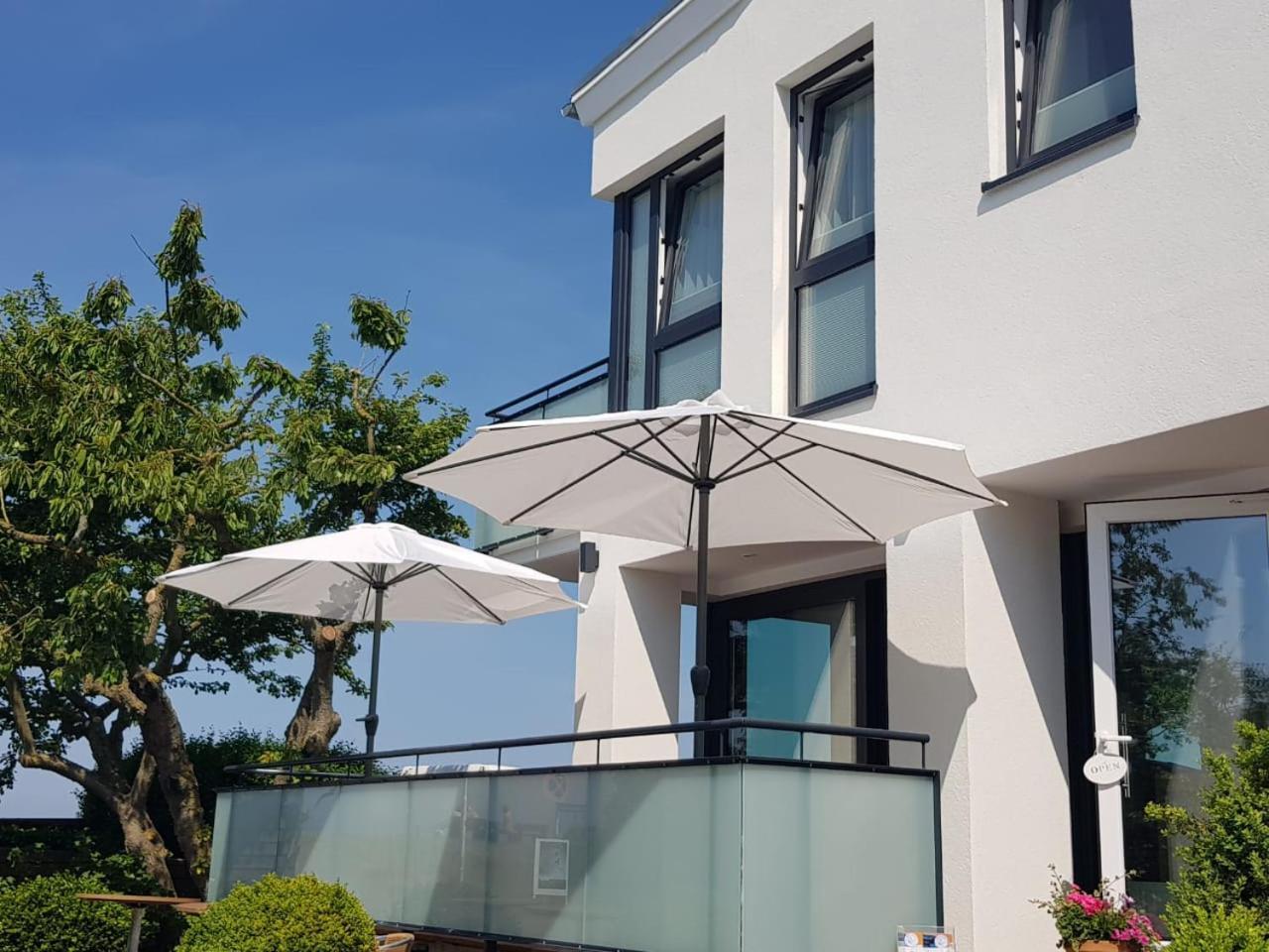 Haus Achtern Diek In Erster Reihe Am Meer Fehmarn Exterior photo